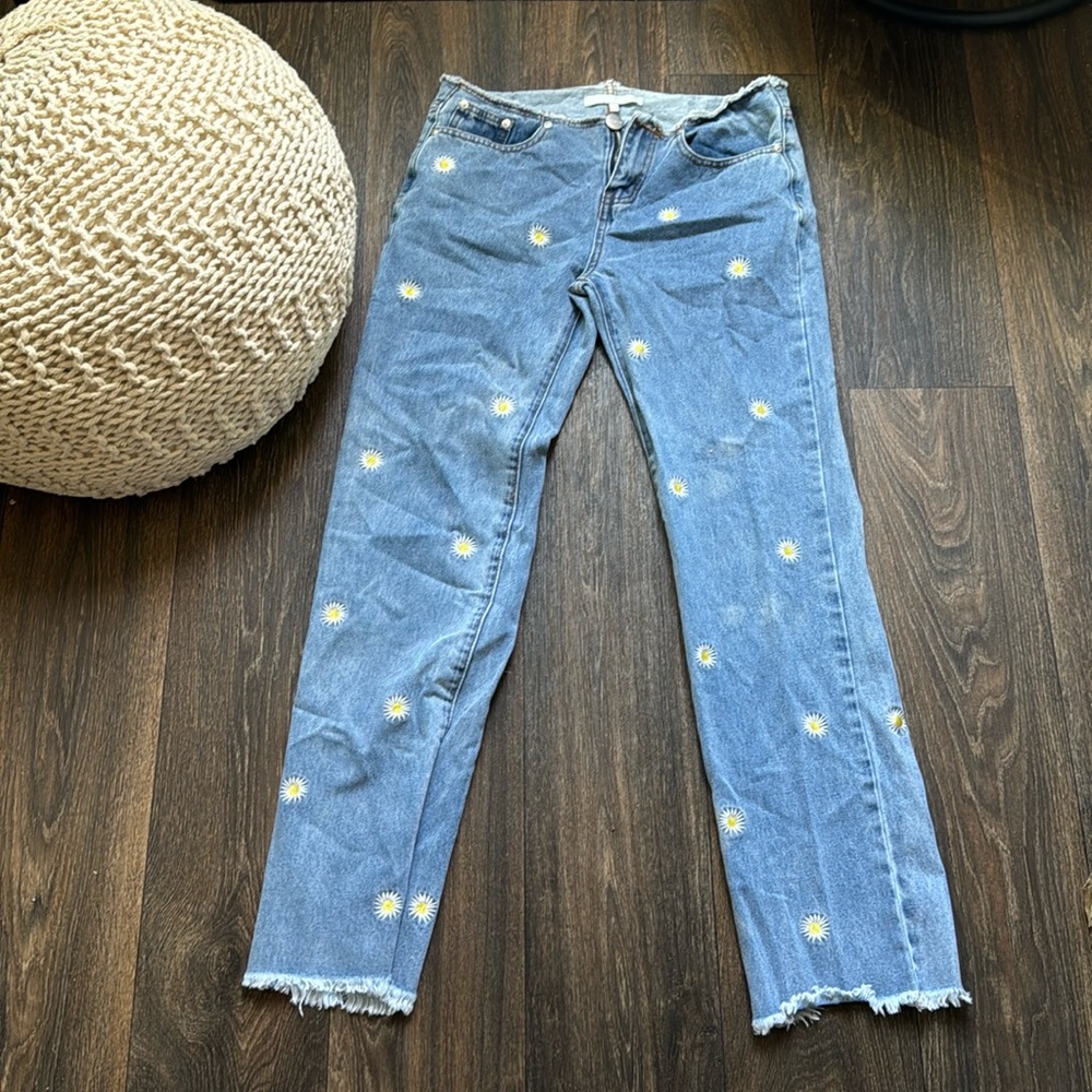 More to Come Daisy Low rise jeans